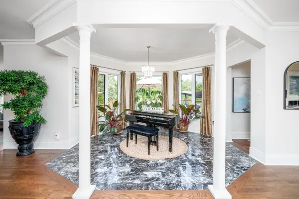 13715 Jane ST, King, ON L7B 1A3