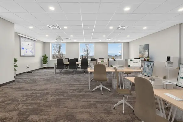 35 Sunday DR #206, Aurora, ON L4G 4B7