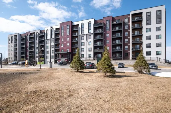 4 Spice WAY #312, Barrie, ON L9J 0M2