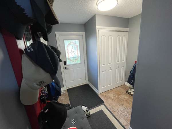 409 Thomas ST, Clearview, ON L0M 1S0