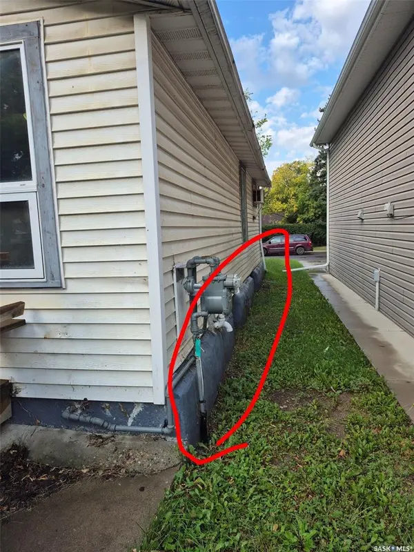 818 K AVENUE N, Saskatoon, SK S7L 2N1