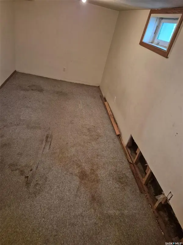 818 K AVENUE N, Saskatoon, SK S7L 2N1