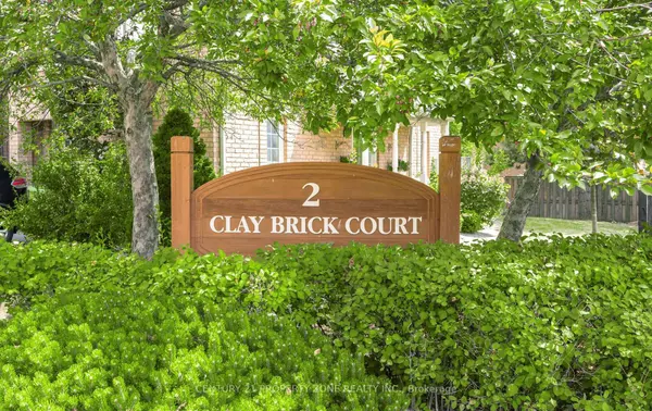 2 Clay Brick CT #39, Brampton, ON L6V 4M7