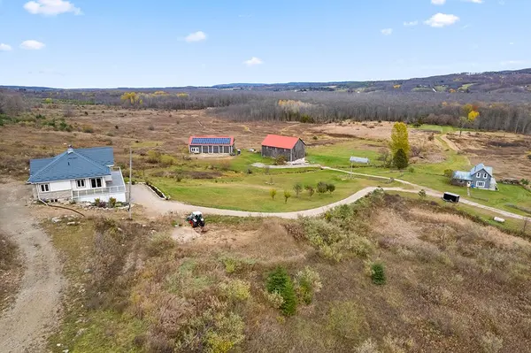 195781 Grey 7 RD, Grey Highlands, ON N0C 1H0