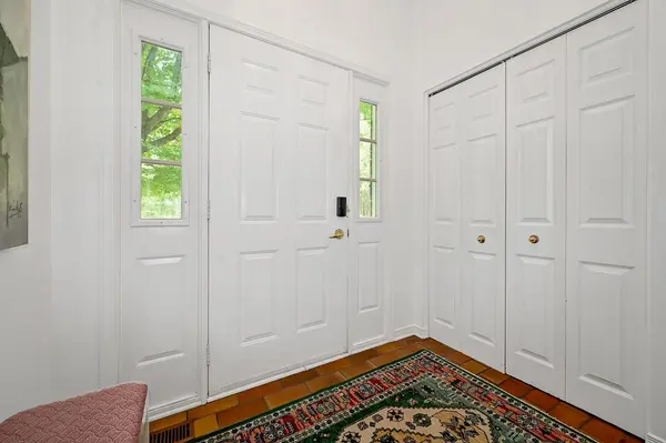 136 Grey Stone DR, Carp - Huntley Ward, ON K0A 1L0