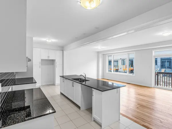 32 Mayhew LN, Hamilton, ON L0R 1C0