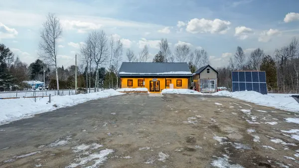 9734 Highway 118 N/A W, Algonquin Highlands, ON K0M 1J2