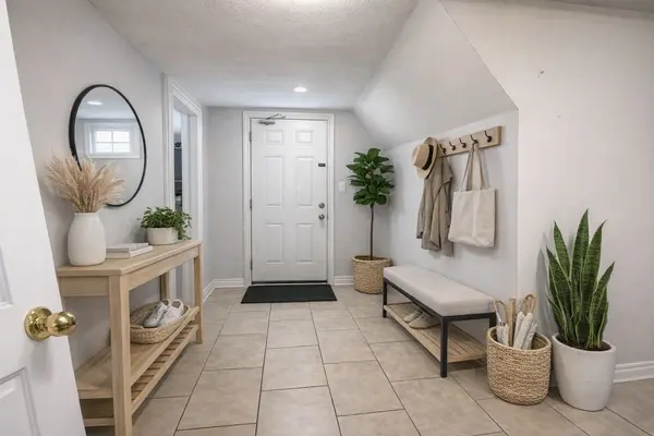 67 Brentwood DR #Lower, Hamilton, ON L8T 3W2