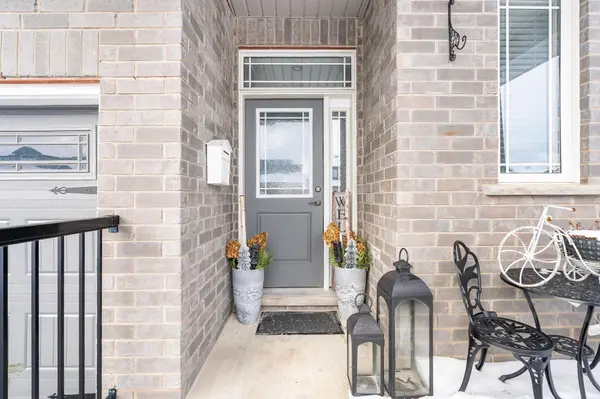 13 Tindall CRES, East Luther Grand Valley, ON L9W 7R9