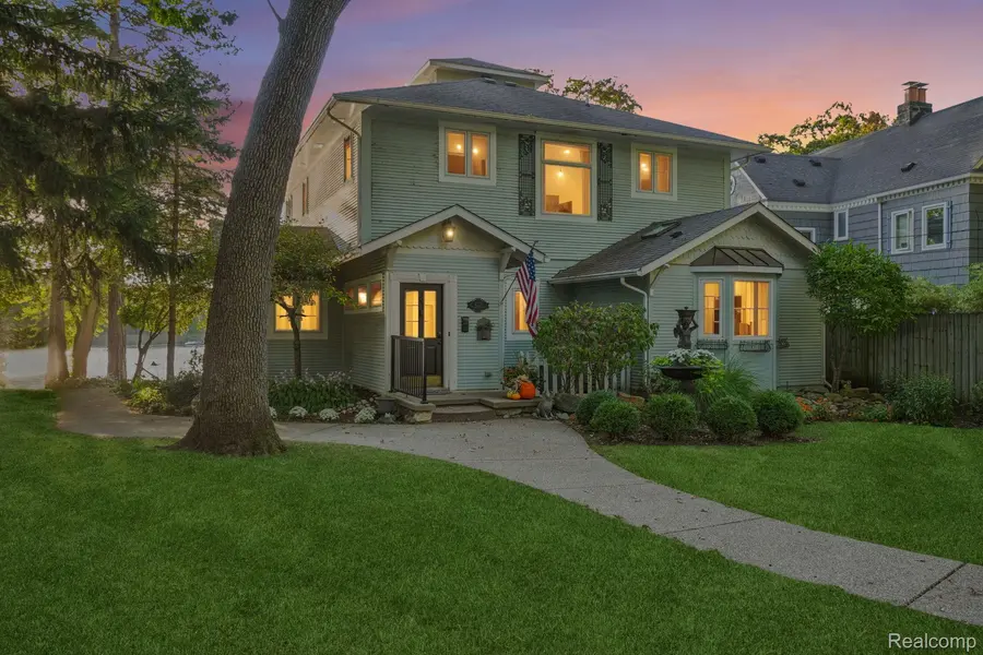 4123 Windiate Park DR, Waterford Charter Township, MI 48329