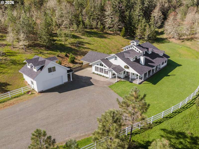 3849 COLE RD, Oakland, OR 97462