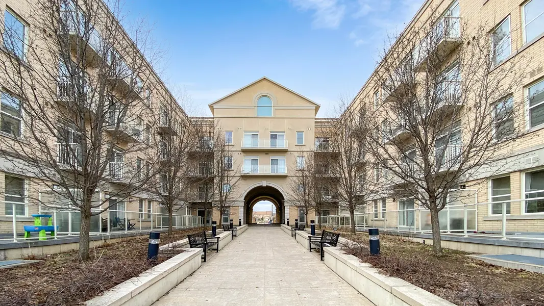 28 Prince Regent ST #235, Markham, ON L6C 0V5