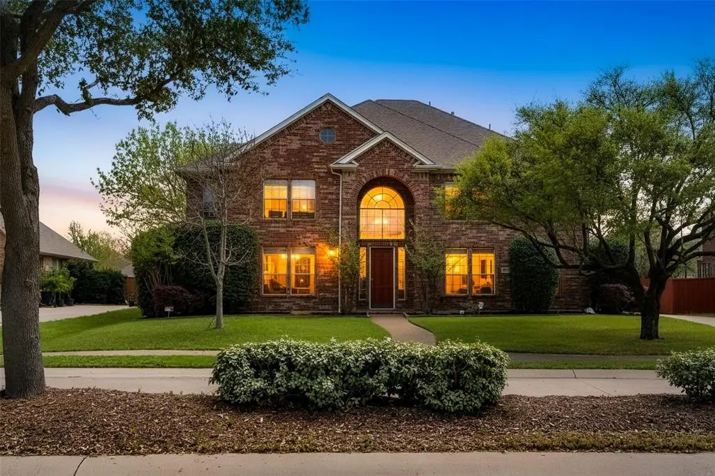 9702 October Glory Lane, Rowlett, TX 75089