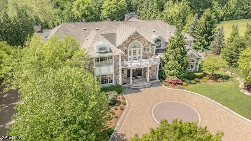 11 RICKLAND DRIVE, North Caldwell Boro, NJ 07006