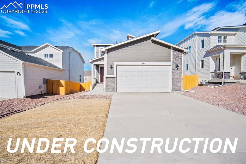 5331 Sidewinder DR, Colorado Springs, CO 80925