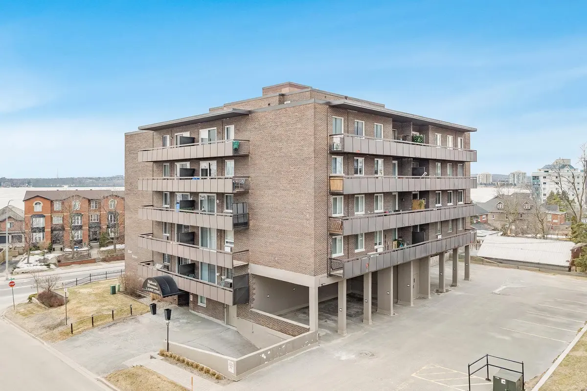 2 Albert ST #48, Barrie, ON L4M 3S4