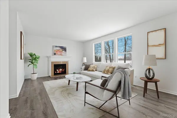 53283 Jaclyn DR, Shelby Charter Township, MI 48315