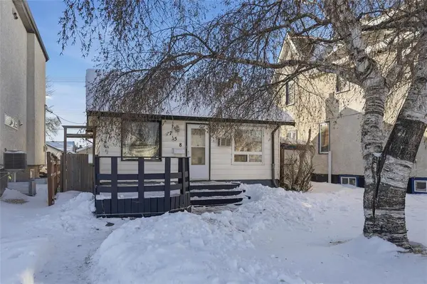 758 McCalman AVE, Winnipeg, MB R2L 1G7