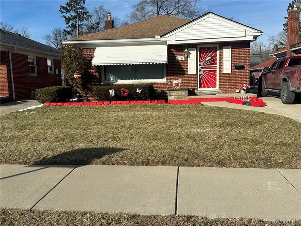 12731 W Parkway ST, Detroit, MI 48223