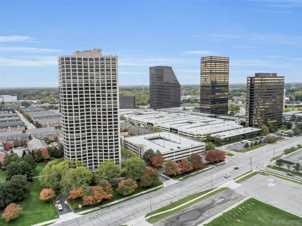 5000 Town Center Dr #2405, Southfield, MI 48075