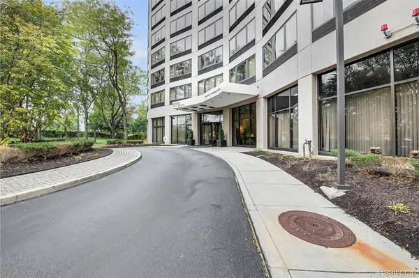 5000 Town Center Dr #2405, Southfield, MI 48075