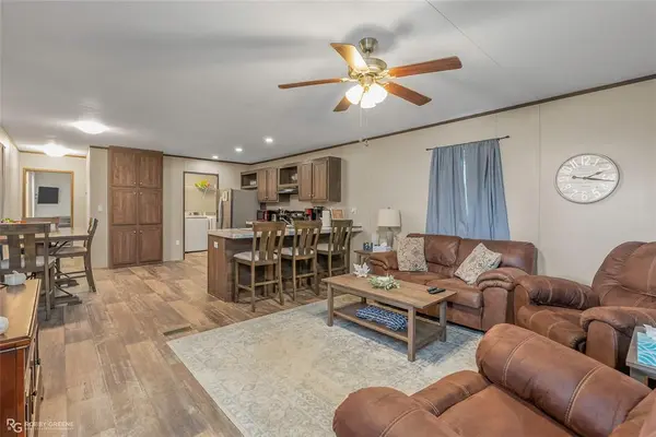 1048 Merritt Mountain Road, Many, LA 71449