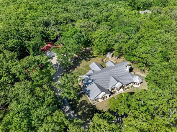 8004 County Road 2412, Quinlan, TX 75474