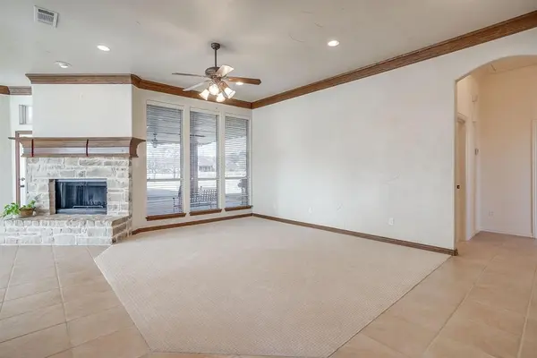 3712 Vista North Drive, Burleson, TX 76028