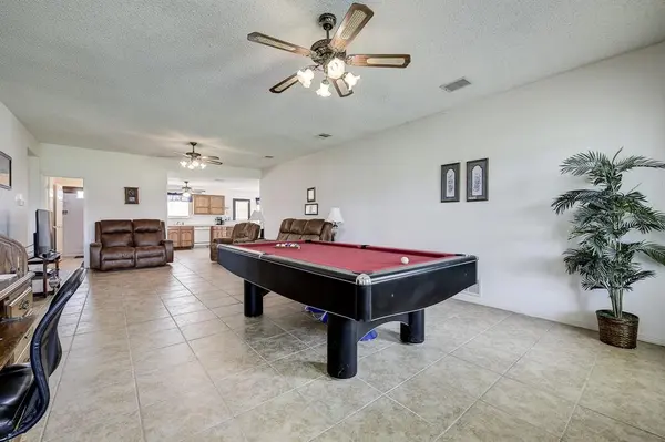 365 Country Lane, Haslet, TX 76052