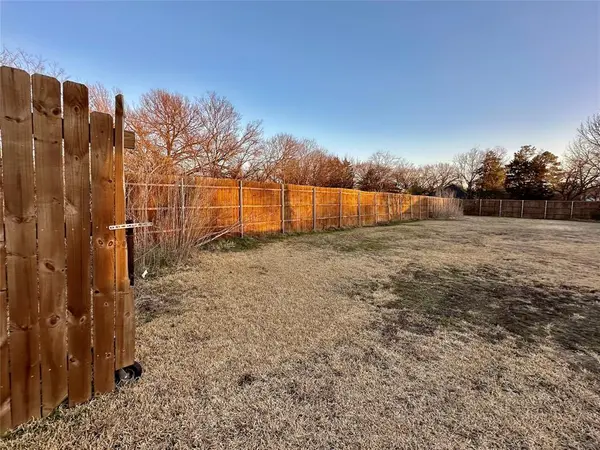 700 W College Street, Mesquite, TX 75149