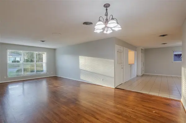 3613 Jeanette Drive, Fort Worth, TX 76109