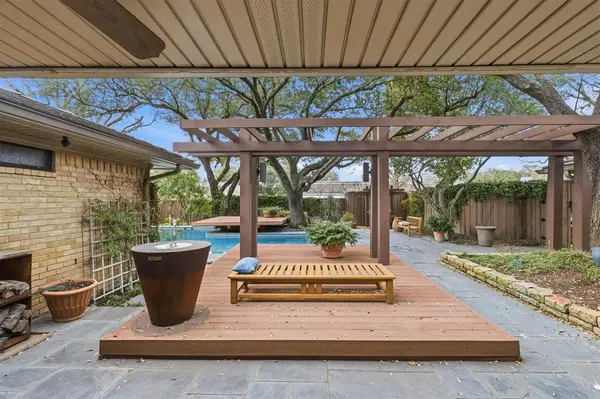 6720 Regalbluff Drive, Dallas, TX 75248