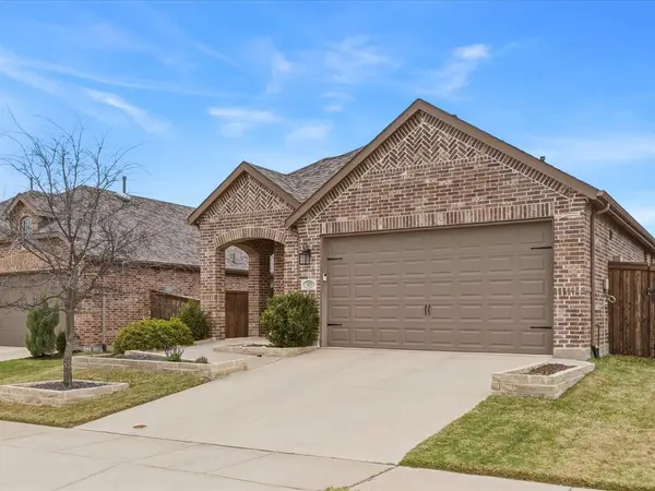 1829 Coronet Avenue, Aubrey, TX 76227