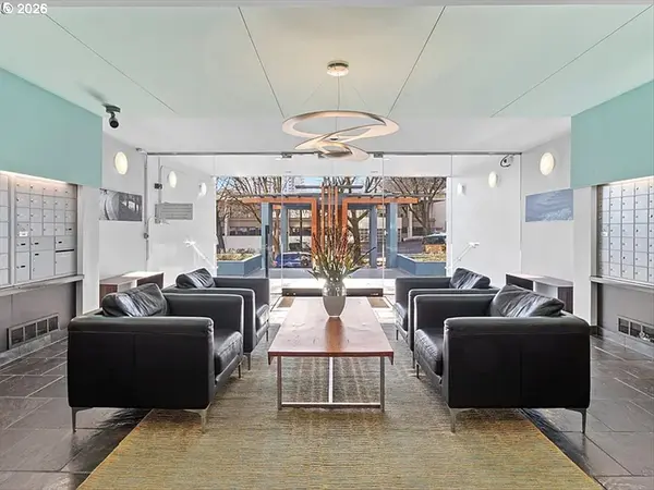 111 SW HARRISON ST #17B, Portland, OR 97201