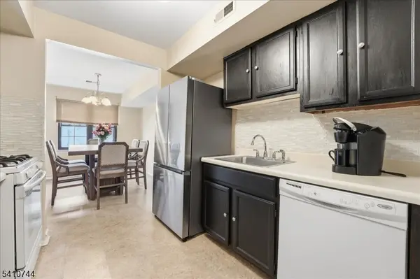 297 Alpine Way #C, Woodbridge Twp., NJ 07095