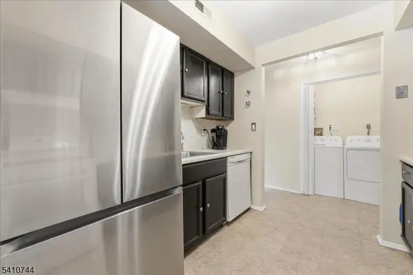 297 Alpine Way #C, Woodbridge Twp., NJ 07095