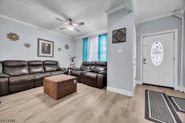 135 Brighton Ave, Perth Amboy City, NJ 08861