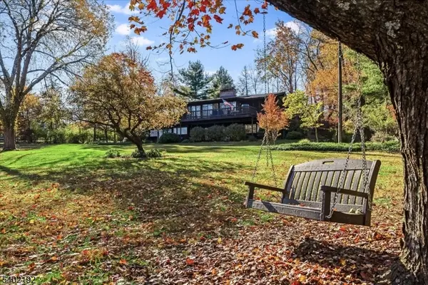 49 Farmersville Rd, Tewksbury Twp., NJ 07830