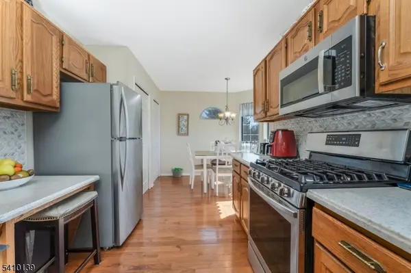 224 Lobelia Ct, Readington Twp., NJ 08889