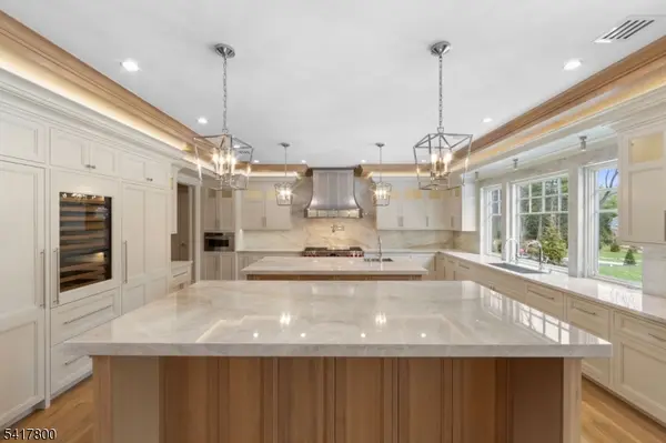 104 Chestnut Ridge Rd, Saddle River Boro, NJ 07458