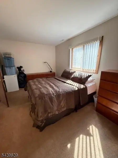 2 Stowe Ct #8, Vernon Twp., NJ 07462