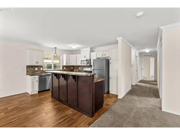 5089 D ST, Springfield, OR 97478