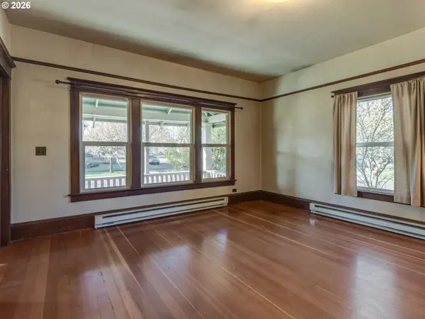 307 NE 10TH ST, Mc Minnville, OR 97128