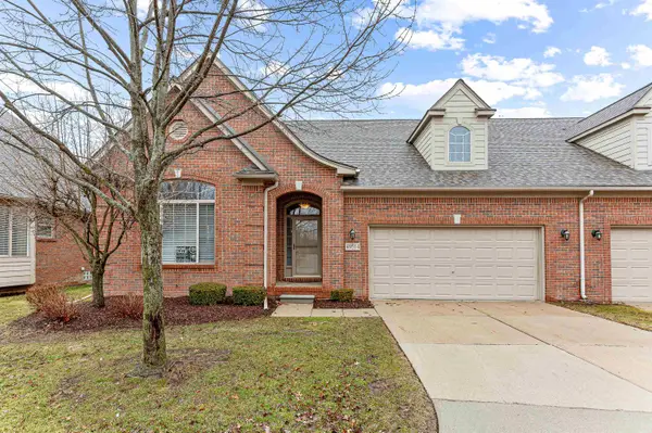 49514 Sable Creek DR, Macomb Twp, MI 48042