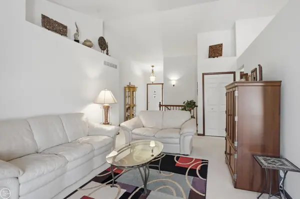 28033 Cotton Creek DR, Chesterfield Twp, MI 48047