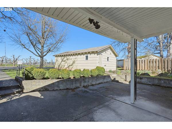 3503 EHRCK HILL DR, Hood River, OR 97031