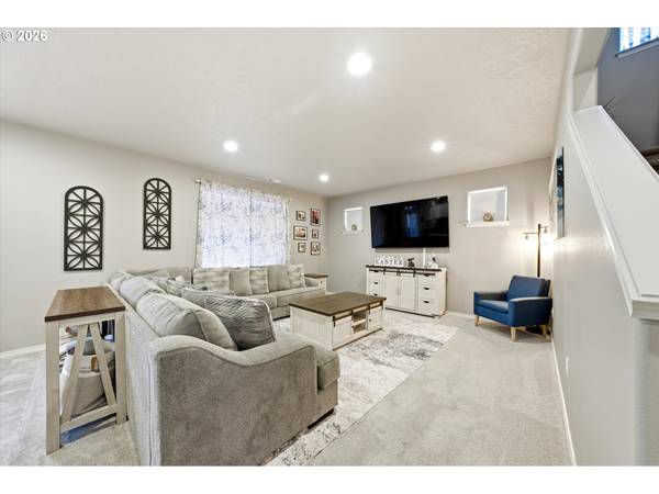 2 GREGORY ST, Milton Freewater, OR 97862