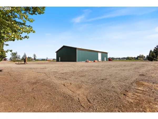 21805 Boones Ferry RD NE, Aurora, OR 97002