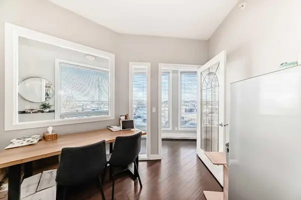 4303 1 ST NE #529, Calgary, AB T2E7M3