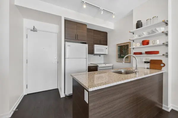 70 Forest Manor RD #1510, Toronto C15, ON M2J 0A9